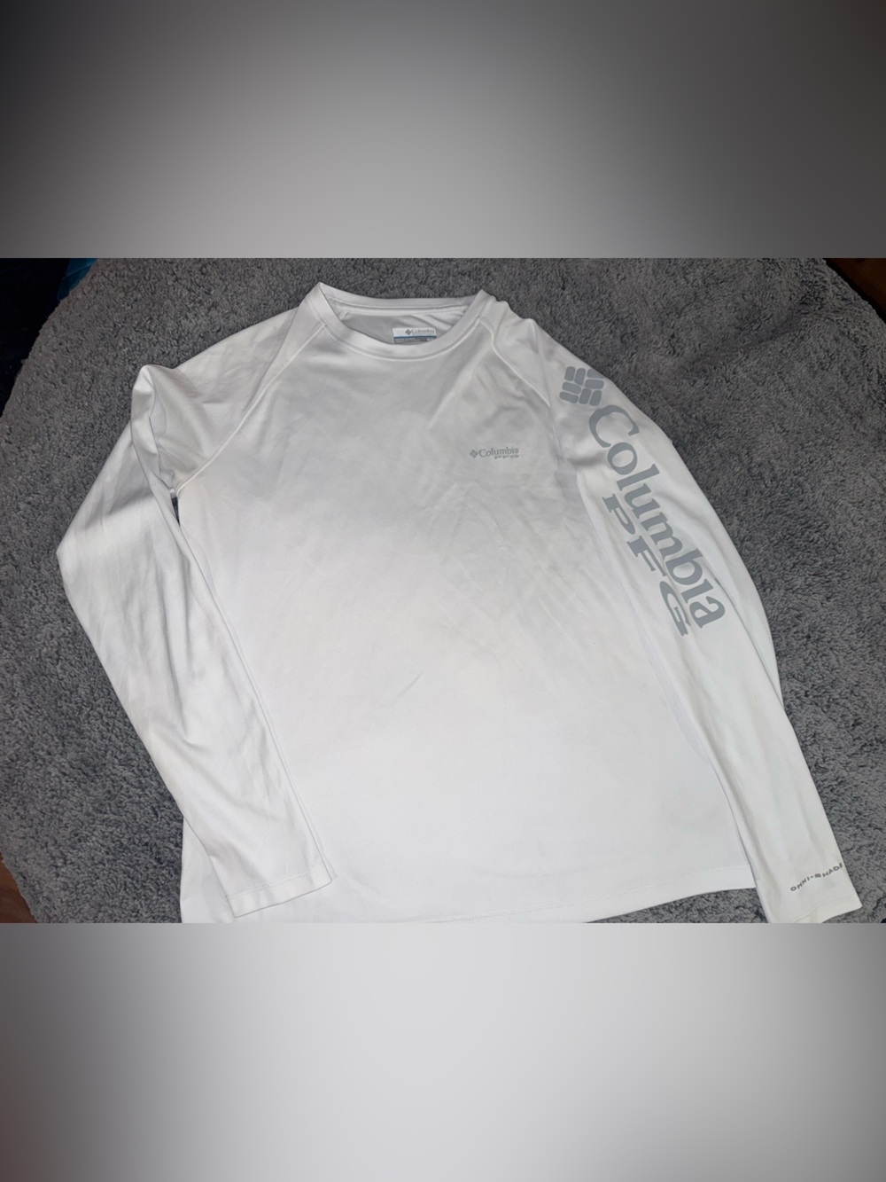 Columbia Women’s White Long Sleeve Logo Performance Shirt